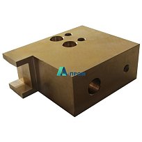 Направляющая справа Fuehrung rechts