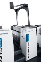 Roland 700